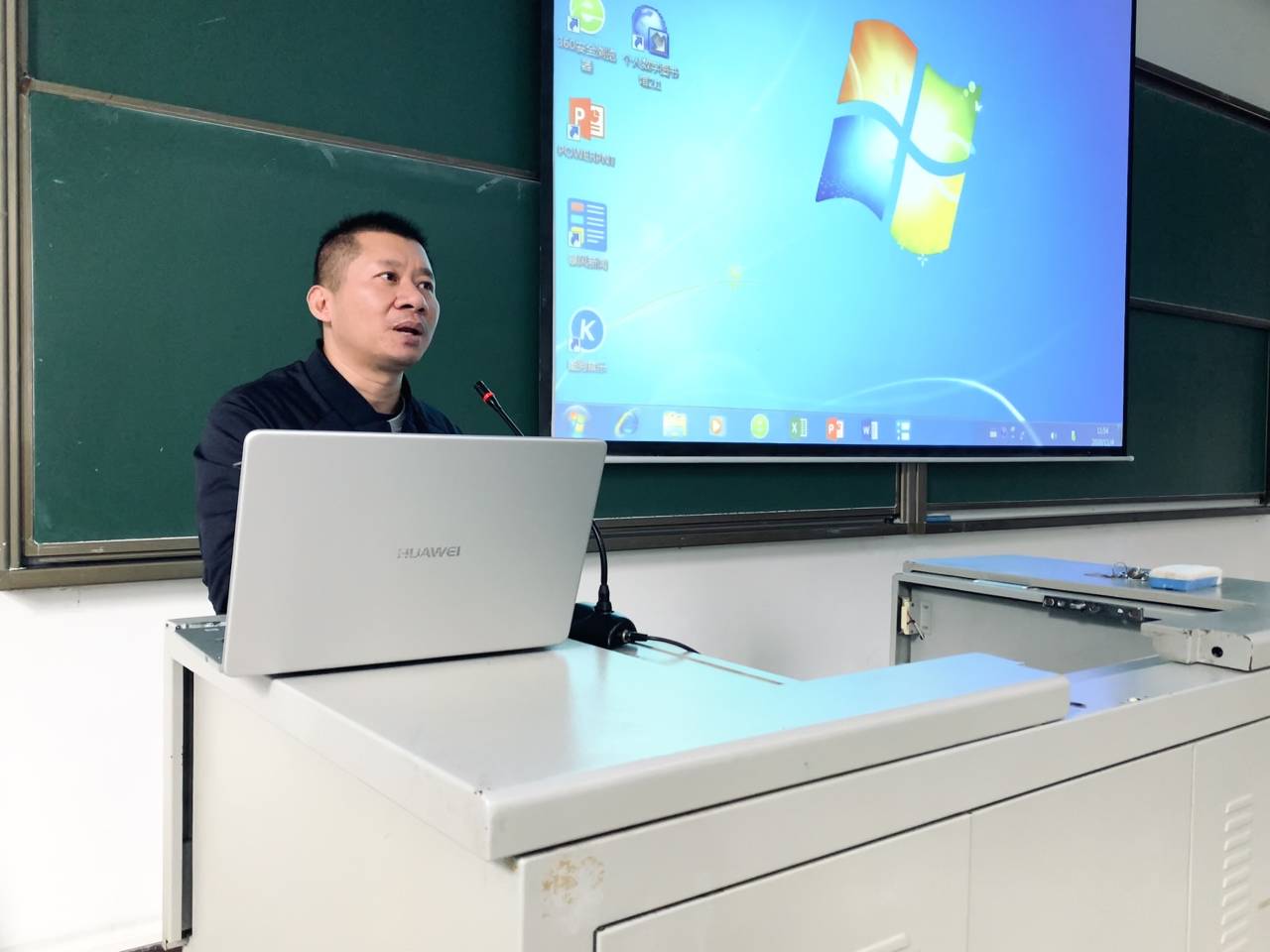 1604904654642092892.jpg 5.jpg